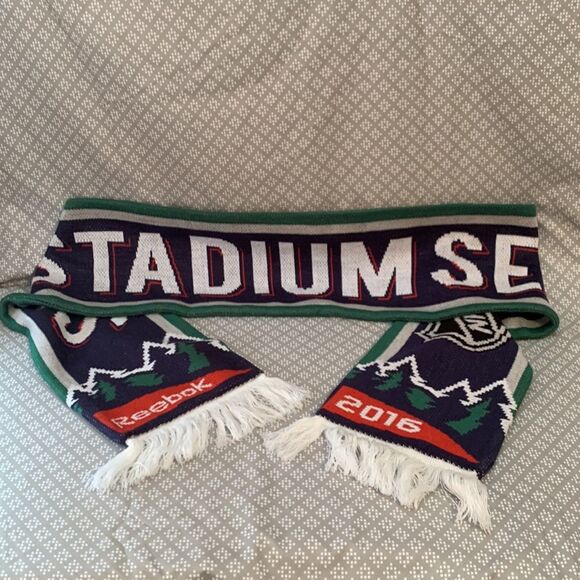 2016 NHL Reebok Stadium Scarf - Picture 2 of 8